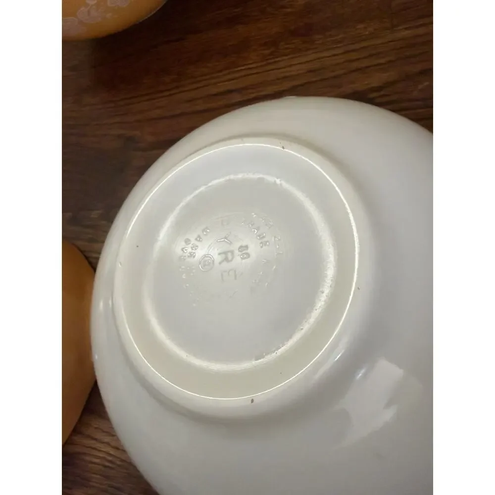 Pyrex Vintage Butterly Gold Cinderella Mixing Bowl Set Of 4